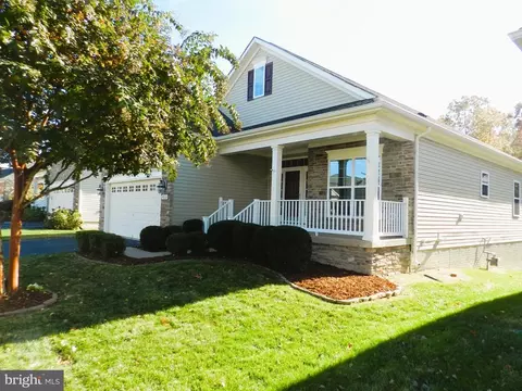 5822 S Mills Manor Ct S, Fredericksburg, VA 22407