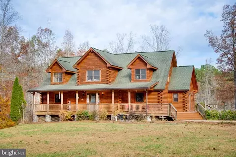 8310 Bear Lake Dr, Spotsylvania, VA 22551