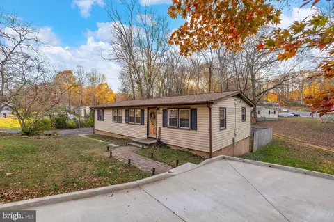 10804 Piedmont Dr, Fredericksburg, VA 22407
