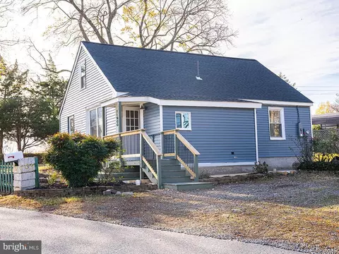 11900 N Dickinson Dr N, Fredericksburg, VA 22407