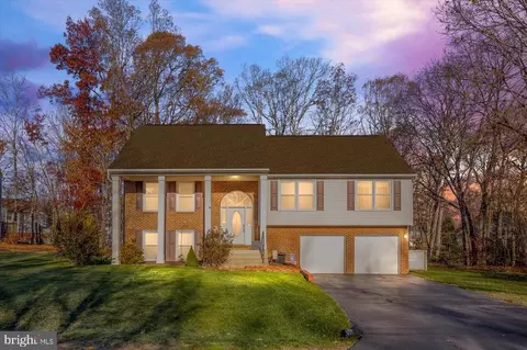 5013 Brookshire Ct E, Fredericksburg, VA 22408