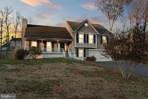 5005 Brookshire Ct E, Fredericksburg, VA 22408