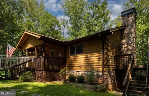 6123 Bills Rd, Mineral, VA 23117