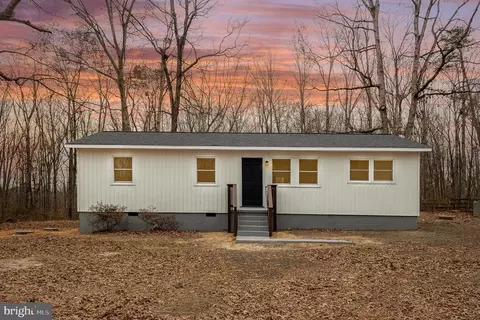 9732 Rapidan Dr, Fredericksburg, VA 22407