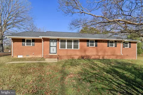 6903 Smith Station Rd, Spotsylvania, VA 22553
