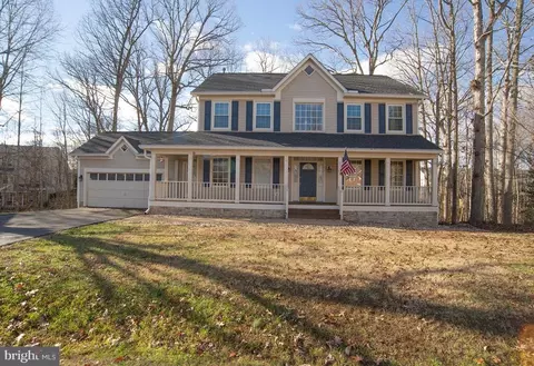 10118 Fullerton Ct, Fredericksburg, VA 22408