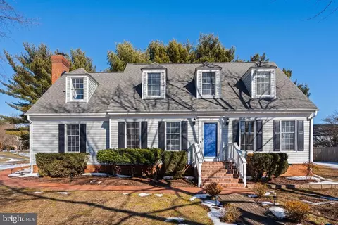 101 Courtland Ln, Fredericksburg, VA 22407