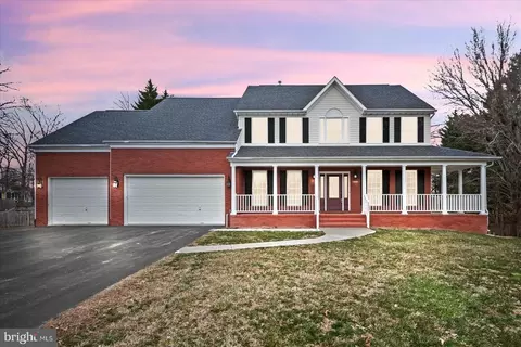 6001 Waterman Dr, Fredericksburg, VA 22407