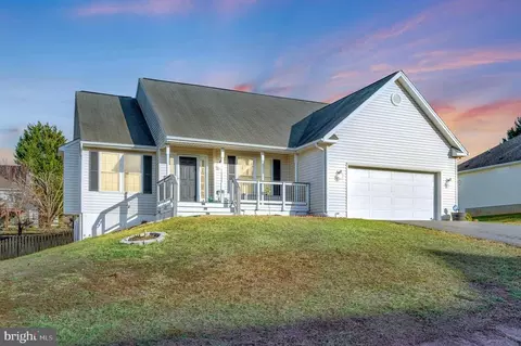 9807 Minuteman Ct, Fredericksburg, VA 22408