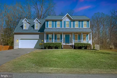 9803 Elm St, Fredericksburg, VA 22407