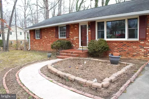 328 Tulip Cir, Fredericksburg, VA 22408