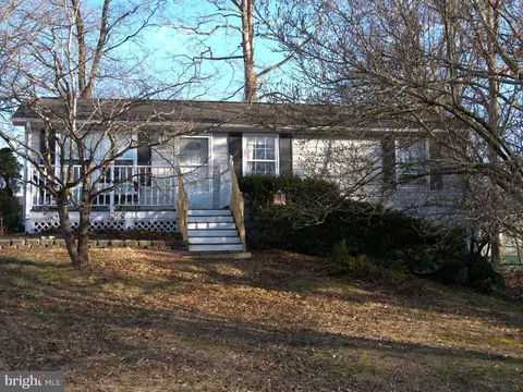 10902 Buckskin Ln, Fredericksburg, VA 22407
