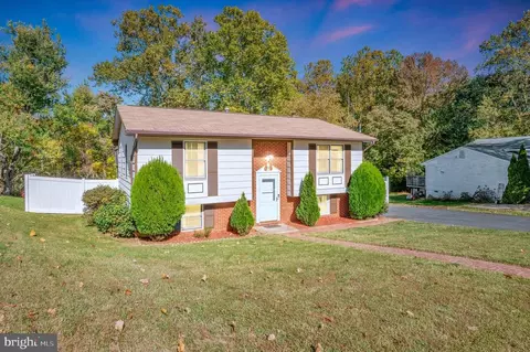 5060 Macnamara Dr, Fredericksburg, VA 22407