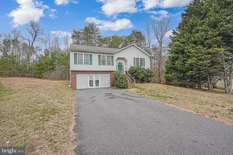 9610 Norwick Ln, Fredericksburg, VA 22408