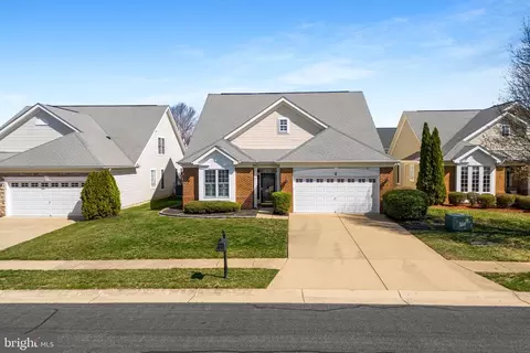5711 W Kesslers Xing W, Fredericksburg, VA 22407