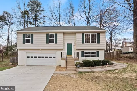 6101 Loriella Park Dr, Fredericksburg, VA 22407