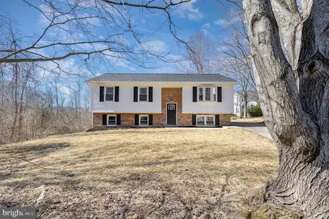 10300 Armand Ct, Spotsylvania, VA 22553