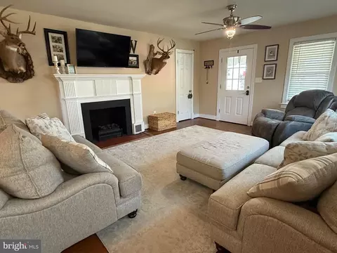 8427 Marye Rd, Partlow, VA 22534 photo 6