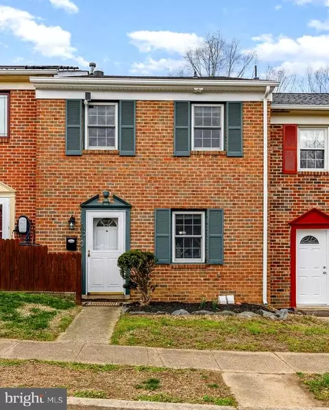 122 Janney Ct, Fredericksburg, VA 22408