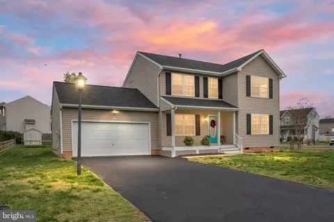 7511 Sterling Dr, Fredericksburg, VA 22407