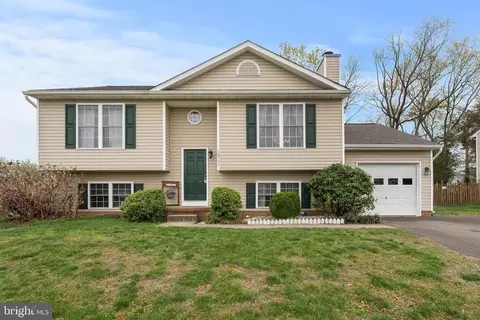10735 Allie Dr, Fredericksburg, VA 22408