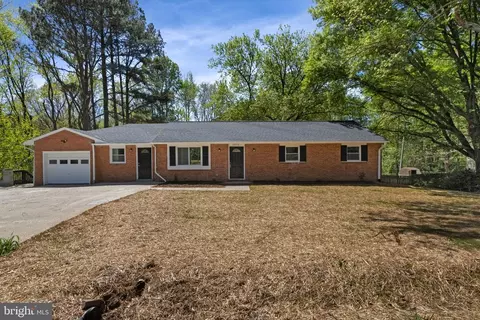 6006 Calhoun Dr, Fredericksburg, VA 22407