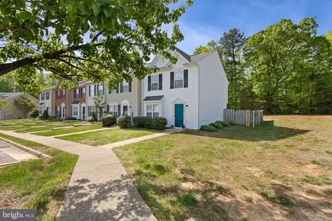 9742 W Midland Way W, Fredericksburg, VA 22408
