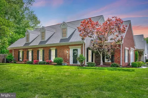 9404 Dalmahoy Ln, Fredericksburg, VA 22408