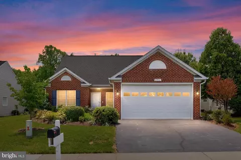 6906 Castleton Dr, Fredericksburg, VA 22407