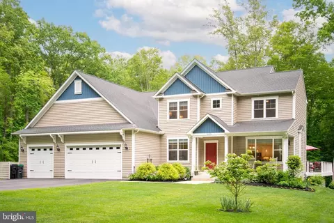 10815 Lake Shore Ln, Fredericksburg, VA 22407