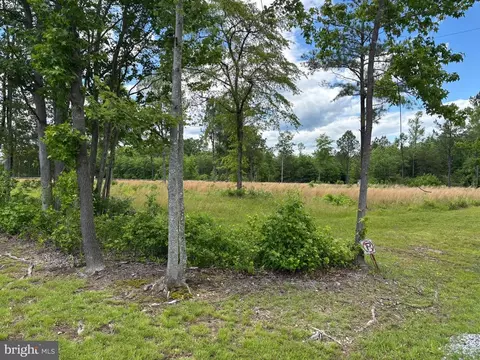 9901 Robert E Lee Dr, Spotsylvania, VA 22551