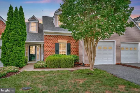 7015 Radford Dr, Fredericksburg, VA 22407