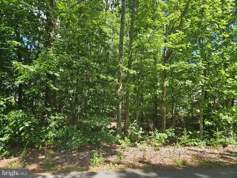 12817 Plantation Dr, Spotsylvania, VA 22551