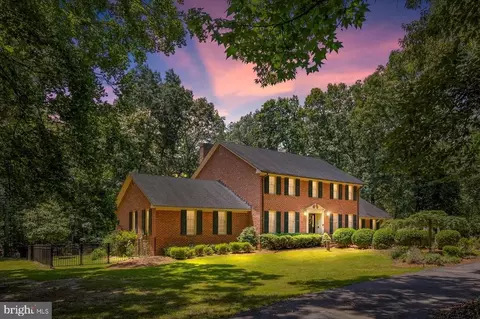 100 W River Bend Rd W, Fredericksburg, VA 22407