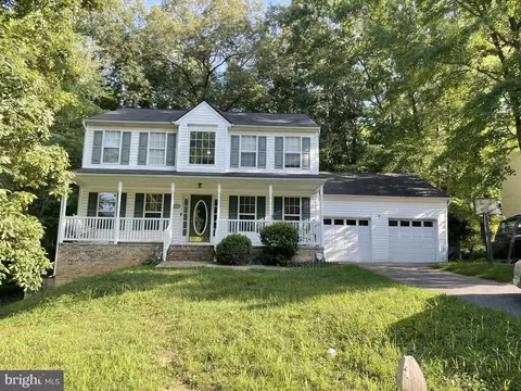 11807 Woodland View Dr, Fredericksburg, VA 22407