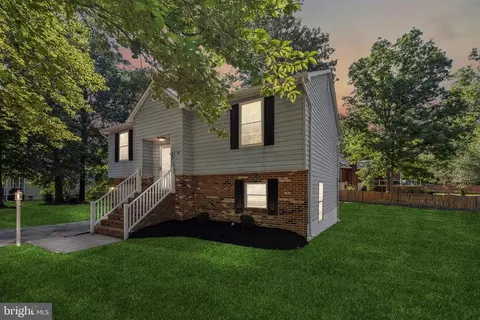 10716 Crestwood Dr, Spotsylvania, VA 22553