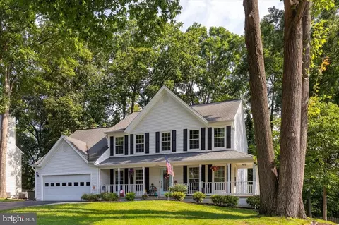 4924 Queensbury Cir, Fredericksburg, VA 22408