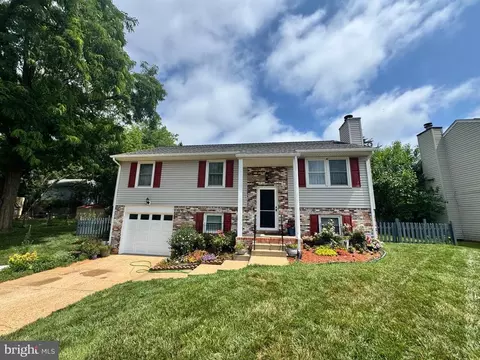 5089 Tara Dr, Fredericksburg, VA 22407