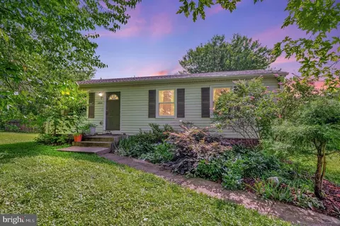 11803 Oakdale Ct, Locust Grove, VA 22508