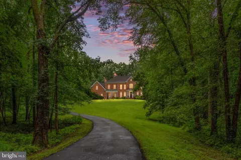 13520 5th Corps Ln, Fredericksburg, VA 22407