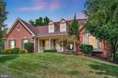 10101 Fullerton Ct, Fredericksburg, VA 22408