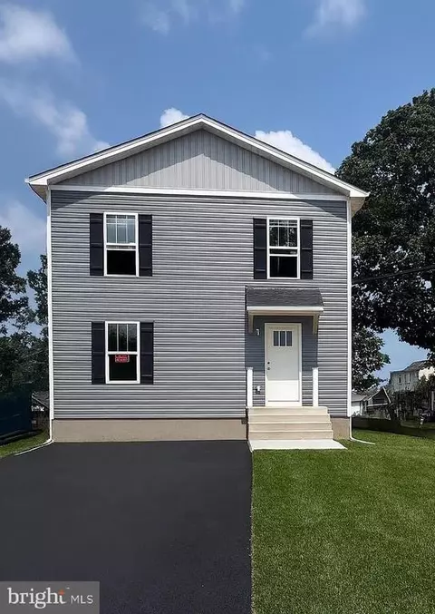 101 Hotchkiss St, Fredericksburg, VA 22408