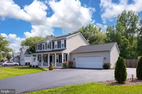 11814 Arbor Glen Dr, Fredericksburg, VA 22407