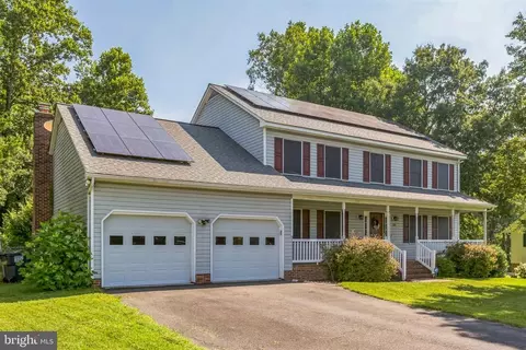 608 Halleck St, Fredericksburg, VA 22407