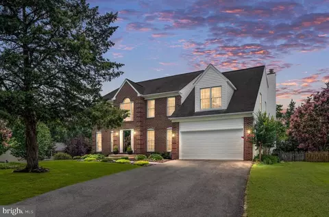 10300 N Hampton Ln N, Fredericksburg, VA 22408