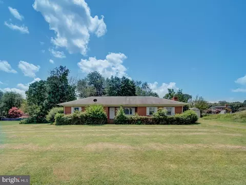 5724 Ross Dr, Fredericksburg, VA 22407
