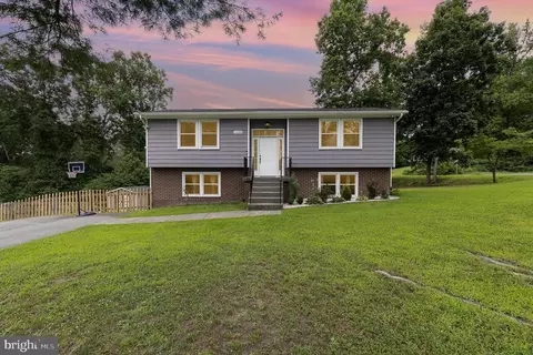 11000 Stag Ct, Fredericksburg, VA 22407
