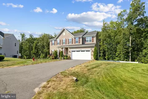 5103 Mulberry Dr, Fredericksburg, VA 22407