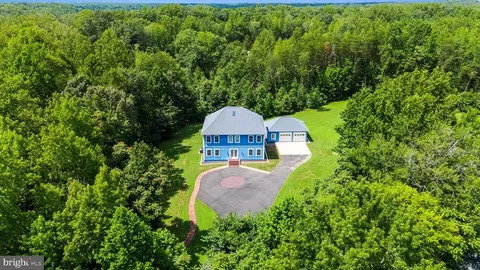 3925 Guinea Station Rd, Fredericksburg, VA 22408