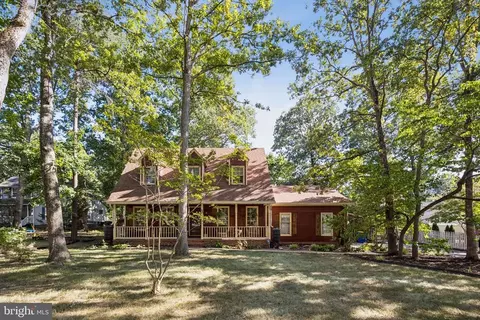 94 Gallimore Dr, Fredericksburg, VA 22407